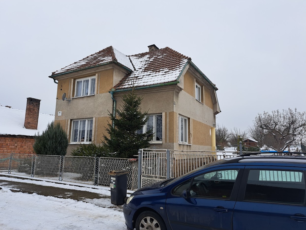 Rodinný dům v obci Cholenice u Kopidlna