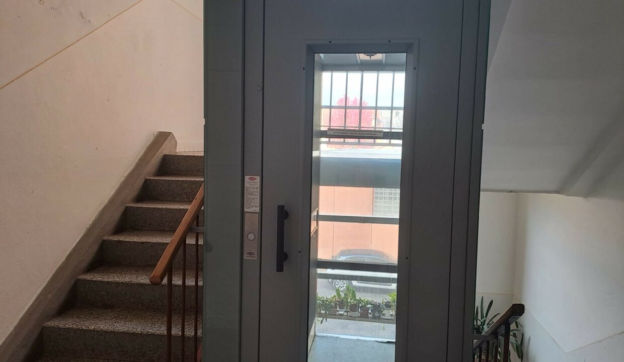 1412b24d-8b8a-429c-b875-6443375d4fab