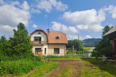 c9055867-6b4e-41e0-97d4-04fee482bfaa